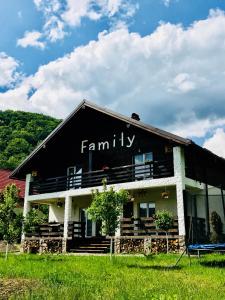Gallery image of Chalet "Family" in Suskovo