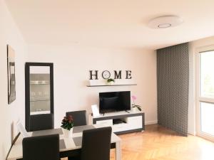 Apartament Kamienna Gdynia TV 또는 엔터테인먼트 센터