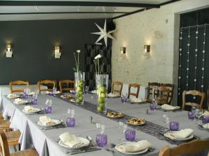 Fotografie z fotogalerie ubytování Logis- Hôtel & Restaurant Le Montligeon v destinaci La Chapelle-Montligeon