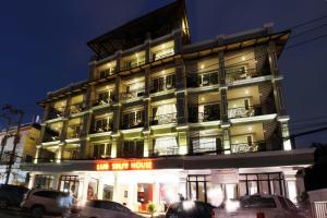 Gallery image of Lub Sbuy House Hotel - SHA in Phuket Town