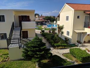 Budova, kde se aparthotel nachází