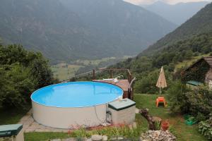 The swimming pool at or close to Casa Dosc