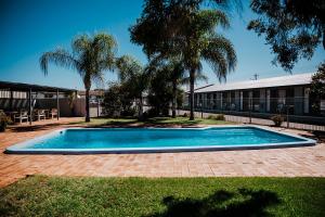
The swimming pool at or near Kalgoorlie Overland Motel
