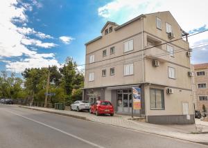 Фотография из галереи Sea Point II Apart hotel Tivat в Тивате