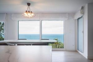 Zdjęcie z galerii obiektu Boutique Ocean Terrace Luxury - SSHOUSING w mieście San Sebastián