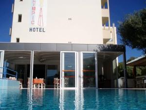 Bazén v ubytování Olympic Hotel nebo v jeho okolí