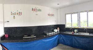 Gallery image of Seabreeze Beach Lodge in Nasugbu