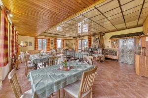 Restaurace v ubytování Bauernhofpension Runenhof