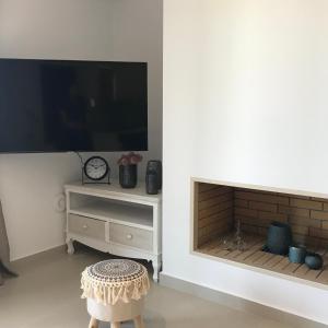 Příslušenství pro přípravu čaje a kávy v ubytování The Little Prince Luxury Suites