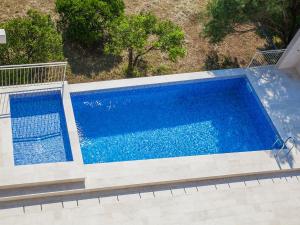 The swimming pool at or close to Sea Point Apart hotel Tivat