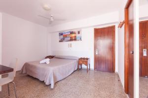 Hostal Las Nieves, Ibiza Town – Updated 2022 Prices