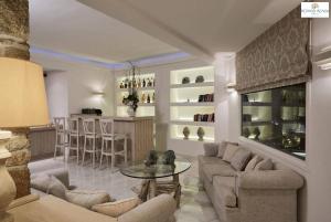 Posezení v ubytování Petinos Beach Hotel