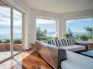 Naturlandskabet i nærheden af villaen