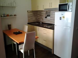 Kuchyň nebo kuchyňský kout v ubytování Apartamento Estudio Linea de Playa