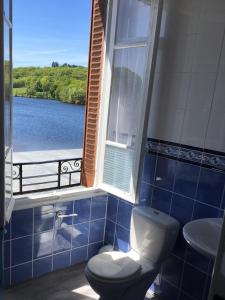 Koupelna v ubytování Bar Le Lac
