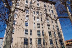 Fotografia z galérie ubytovania Bright apartment for 5 close to Isola district v Miláne