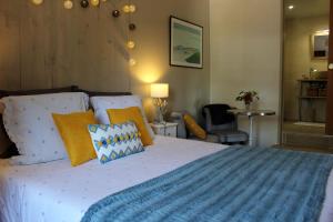 Le Val Daninière B&B Adult only客房内的一张或多张床位