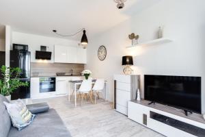 Kuchyňa alebo kuchynka v ubytovaní Elite Apartments Downtown Premium