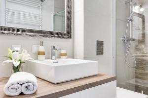 Kúpeľňa v ubytovaní Elite Apartments Downtown Premium