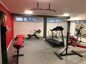 Posilňovňa alebo fitness centrum v ubytovaní AMD Apartamenty Bliżej Morza