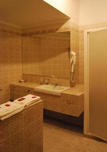 A bathroom at Nuovo Mondo