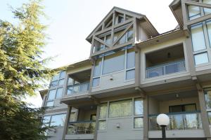 Gallery image of Greystone Lodge in Whistler