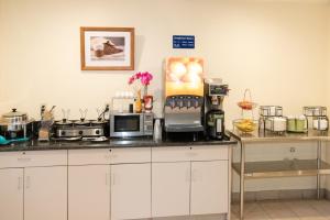 Plano de Microtel Inn & Suites Lodi