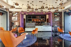 Posezení v ubytování Planet Hollywood Cancun, An Autograph Collection All-Inclusive Resort