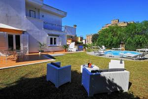 Πισίνα στο ή κοντά στο Villa Orlando