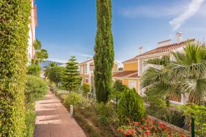 Fotografie z fotogalerie ubytování Cortijo Del Mar Resort v destinaci Estepona + 121 fotografií