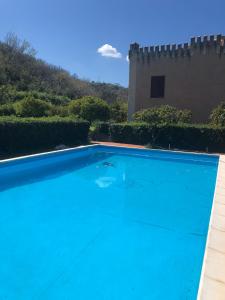 The swimming pool at or close to Villa Rica