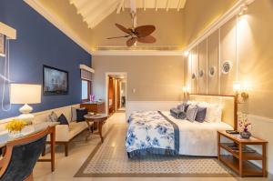 מיטה או מיטות בחדר ב-Taj Holiday Village Resort & Spa, Goa