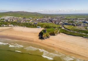 Gallery image of Ballybunion Holiday Cottages No 7 in Ballybunion
