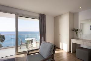 Nespecifikovaný výhled na moře nebo výhled na moře při pohledu z hotelu