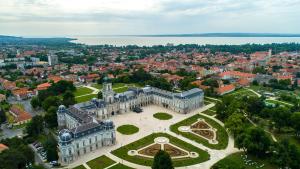 Táj Show holiday homes közelében