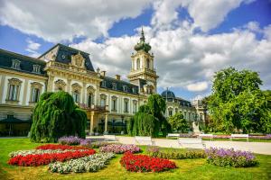 Foto de la galería de ZÁMOR HOLIDAY HOUSE en Keszthely