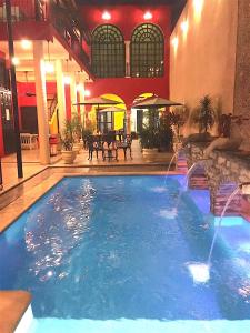 Bazén v ubytování Hotel Mejorada Merida nebo v jeho okolí