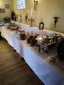 Toit of the bed and breakfast aladel või selle läheduses