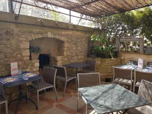 Patio nebo venkovní prostory v ubytování Le Crillon