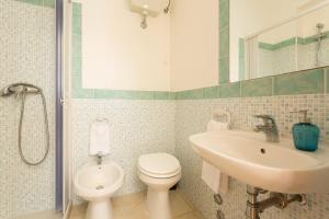 Un baño de Al Ficodindia