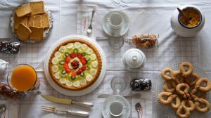 BanchetteにあるIl Piccione Viaggiatoreのパイ(果物、野菜付)