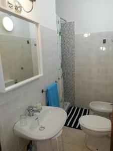 Ванна кімната в Riva Trigoso Mare