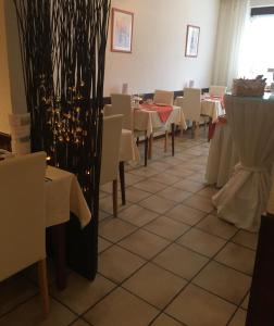 Restaurace v ubytování Hotel Am Ufer