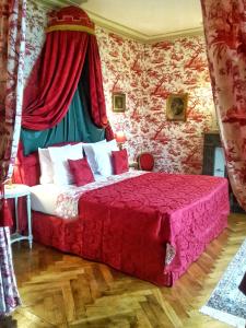 Postel nebo postele na pokoji v ubytování Château de Chantore