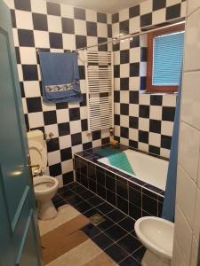 Ένα μπάνιο στο GREEN and BLUE apartments +16 φωτογραφίες