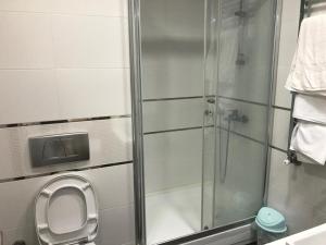 Ванная комната в Medıkule(6) 1+1