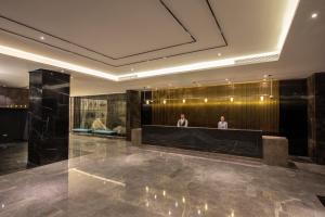 Bazén v ubytování Orange hotel shanghai pudong Airport - Free shuttle bus to PVG airport nebo v jeho okolí