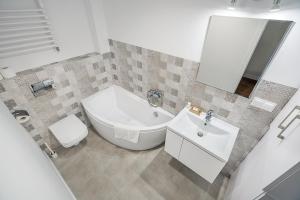 Kúpeľňa v ubytovaní Gold Apartments Your Holiday Home RODZINNY 3