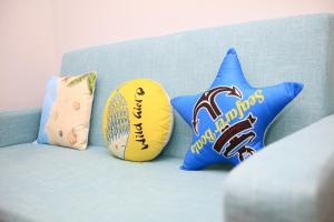 Beijing Xingshe Youth Hostel--Nearby Tiananmen square & Forbidden City & Houhai Bar street--1 minute walk to subway, Cat-keeping, Great wall&Forbidden city one day tour, Wifi and laundry room, English speaking Reception的休息区