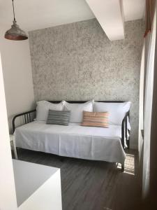 hora konukevi canakkale turkey booking com